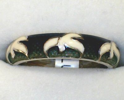 3 Dove Enamel Hidalgo Ring